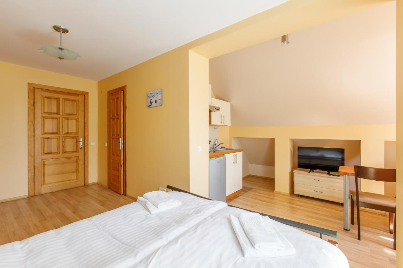 Hotel Viesbutis Prie Fontano à Palanga Extérieur photo
